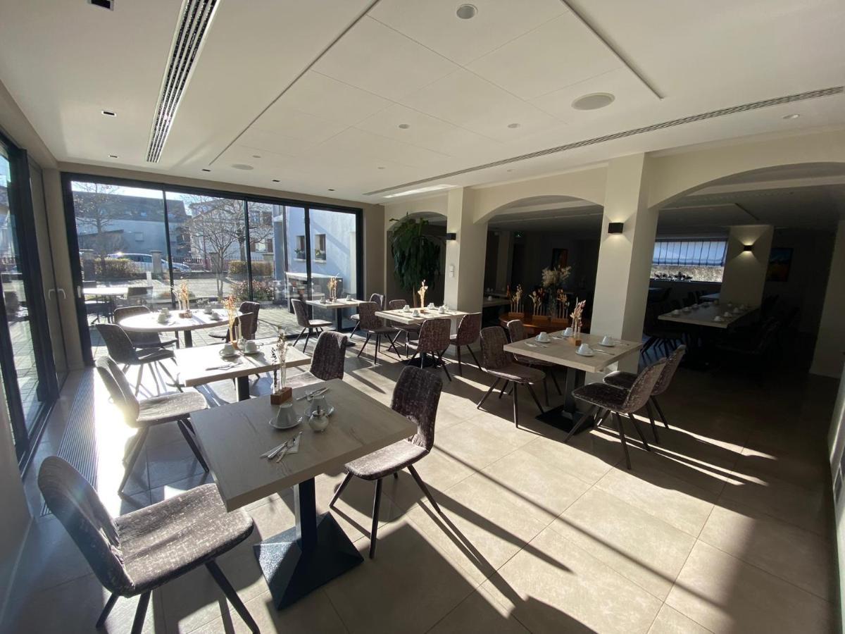 Logis Hotel Restaurant Au Lion Rouge Bartenheim Exterior photo