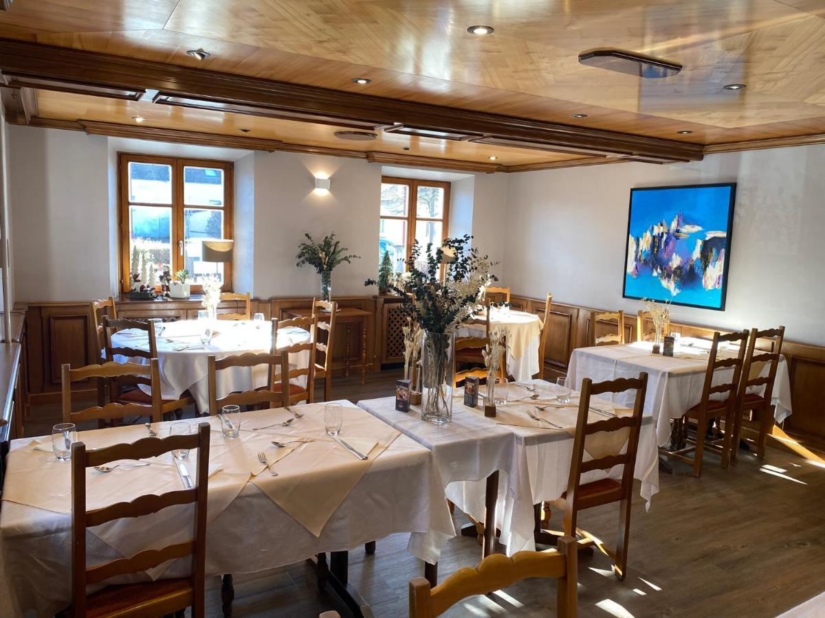 Logis Hotel Restaurant Au Lion Rouge Bartenheim Exterior photo