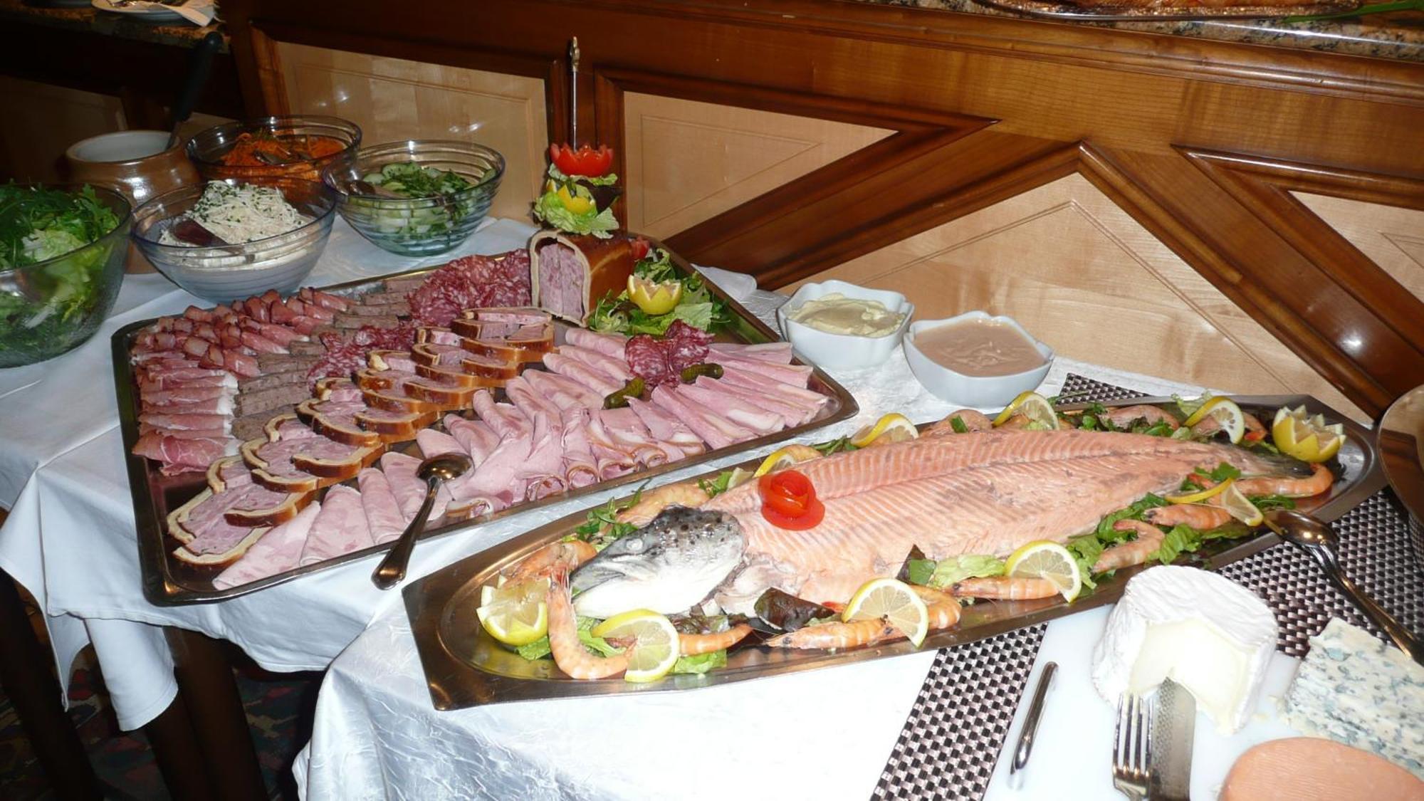 Logis Hotel Restaurant Au Lion Rouge Bartenheim Exterior photo