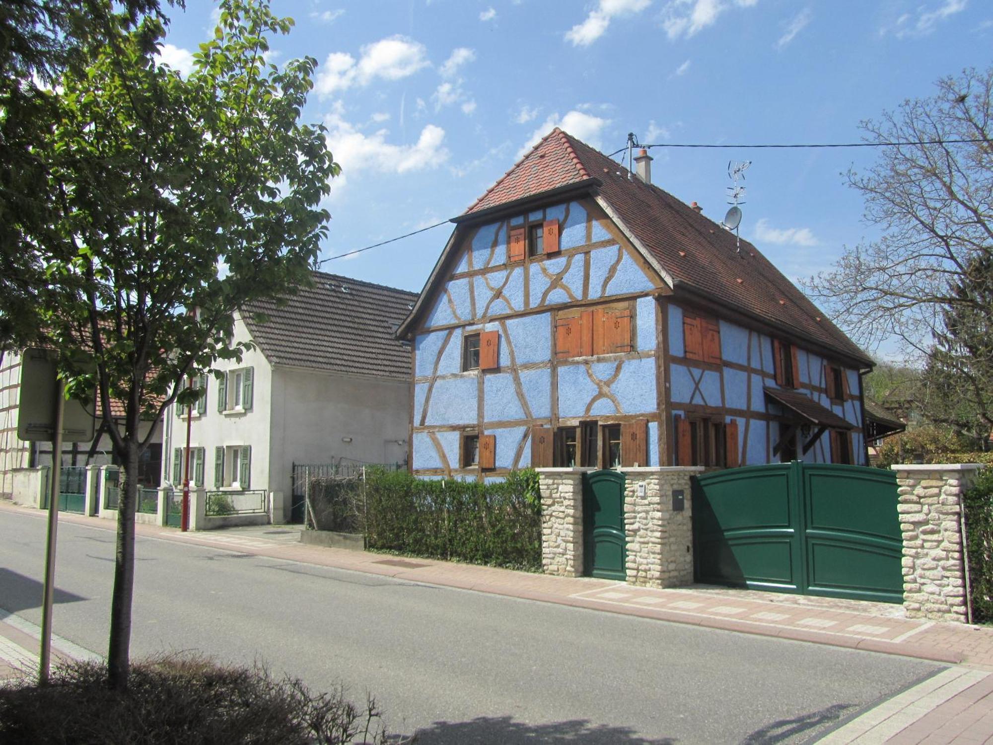 Logis Hotel Restaurant Au Lion Rouge Bartenheim Exterior photo