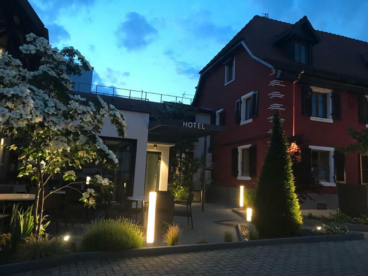 Logis Hotel Restaurant Au Lion Rouge Bartenheim Exterior photo